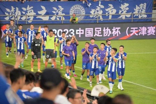 最终多特0-2斯图加特遭淘汰。